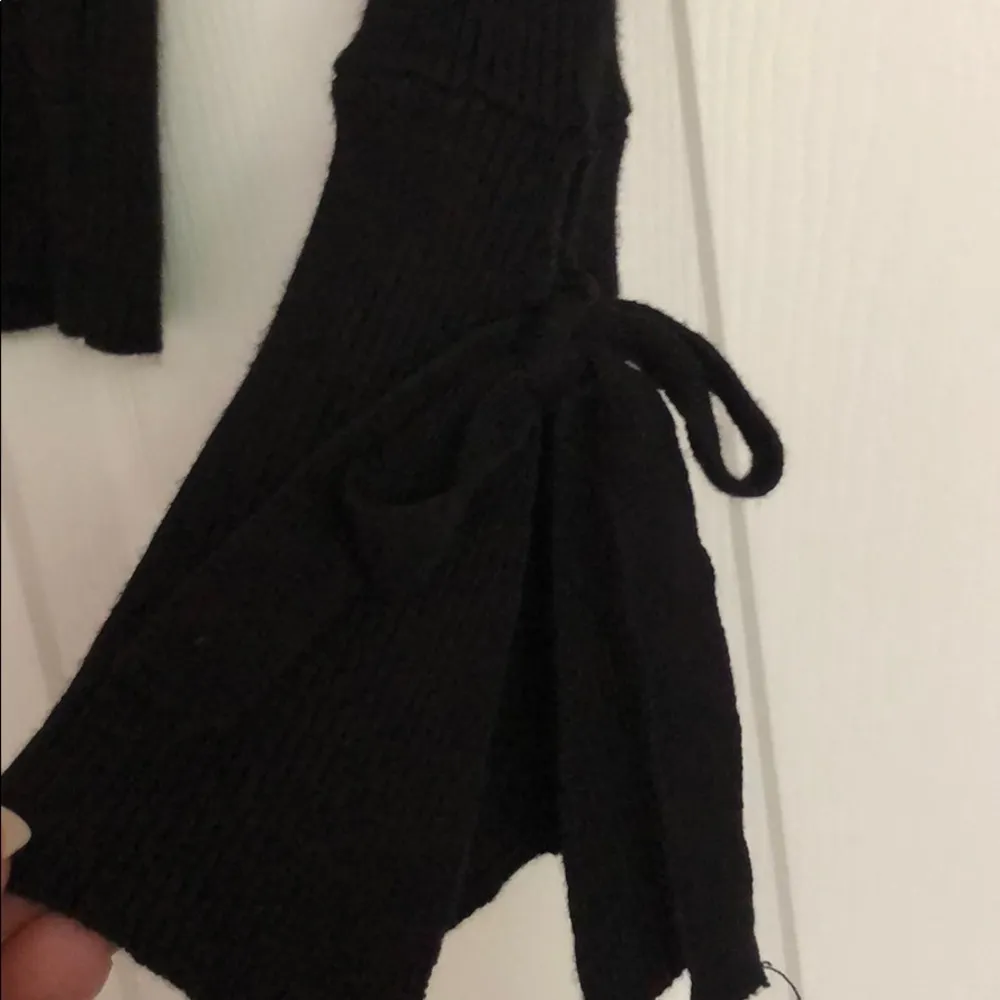 Forever 21 sweater - Image 2