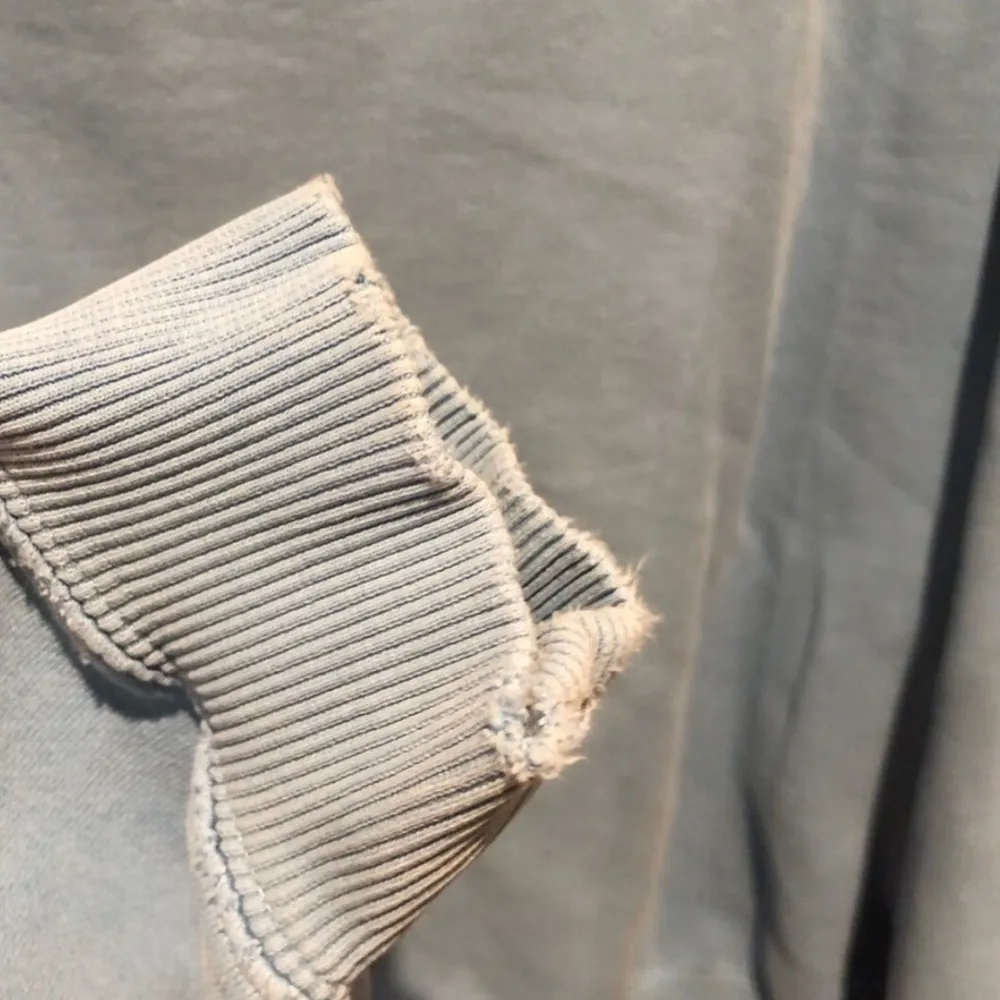 Vintage Carolina Blue North Carolina Tar Heels crewneck - size medium/large - Image 4