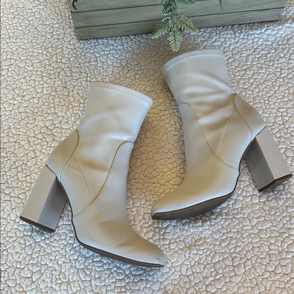 🌺 A New Day Cream Ankle Block Heel Boots Sz 7 - Image 7