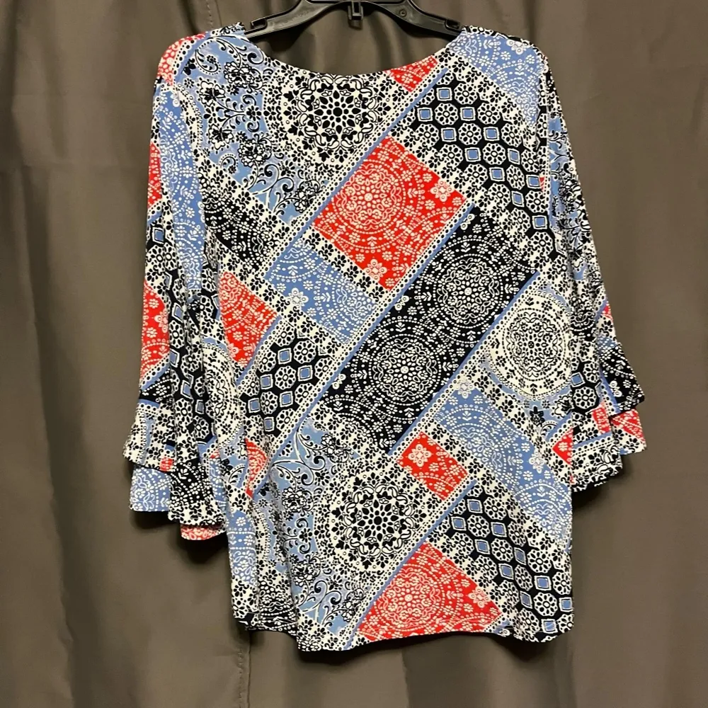 Rudy Rd. Petite Large Red White and Blue 3/4s Length Sleeve Bandana Blouse Size undefined - Image 4