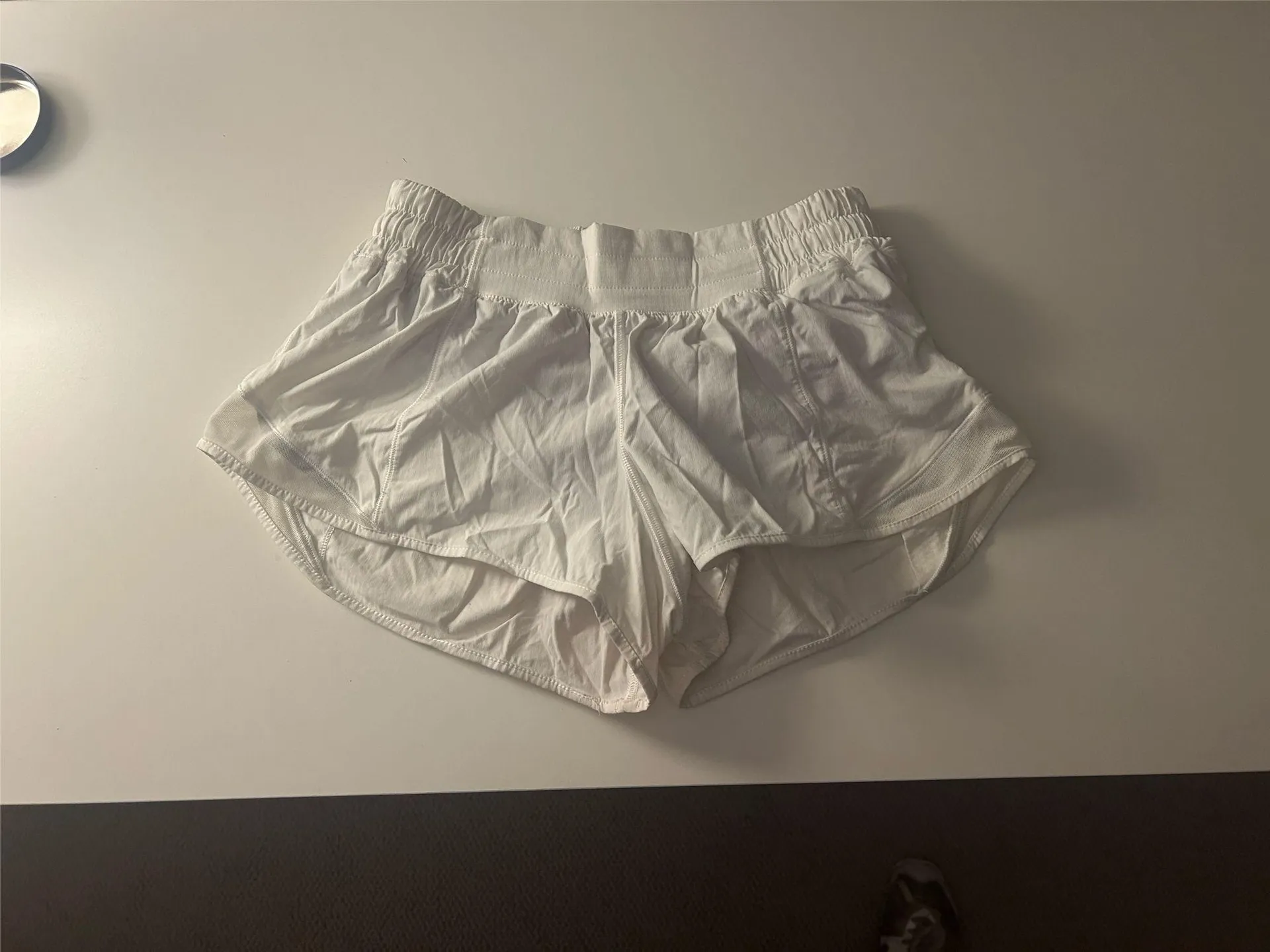 White 2.5" Lululemon Hotty Hot - Image 3