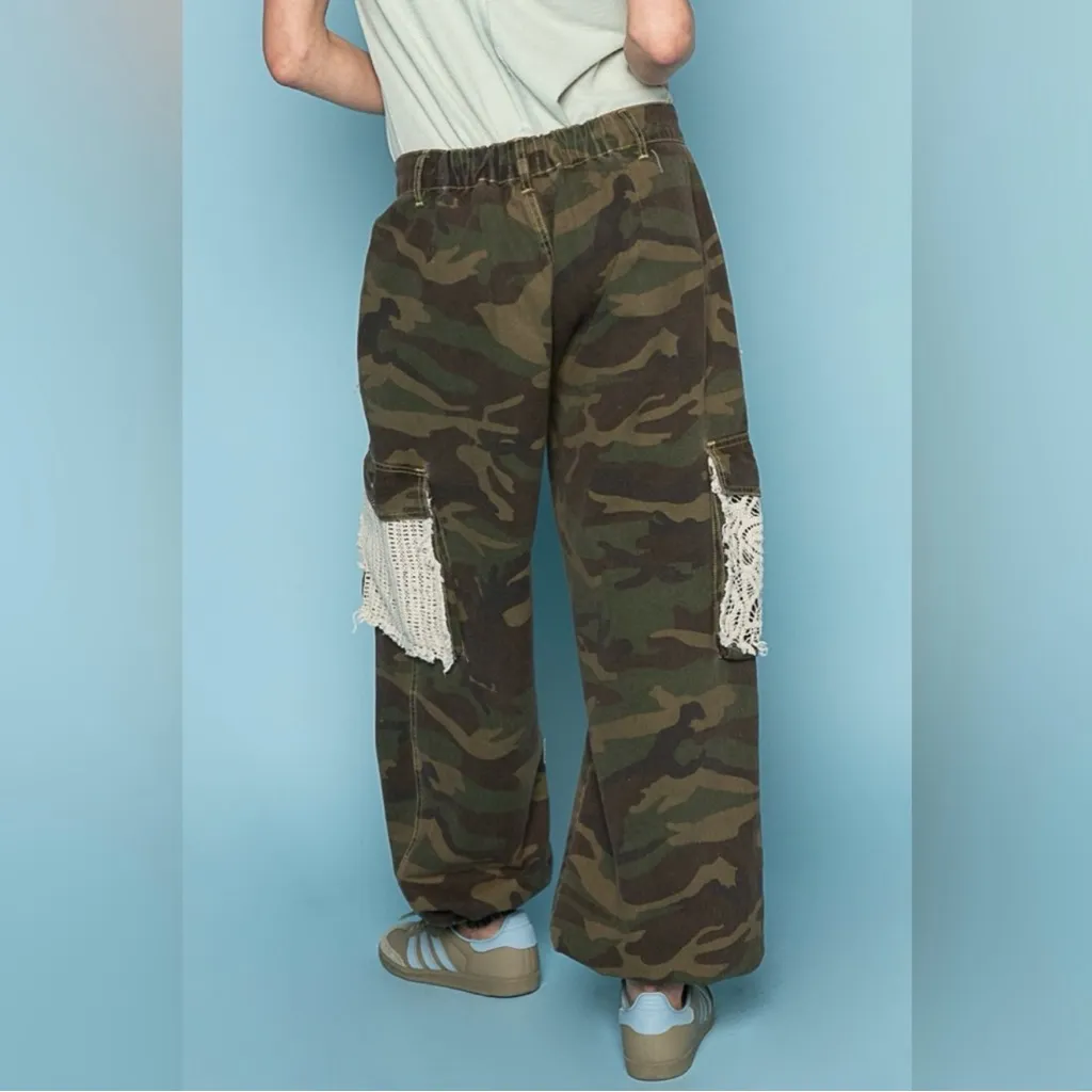 POL Camo “Nomad Luxe Joggers” size Medium - Image 5