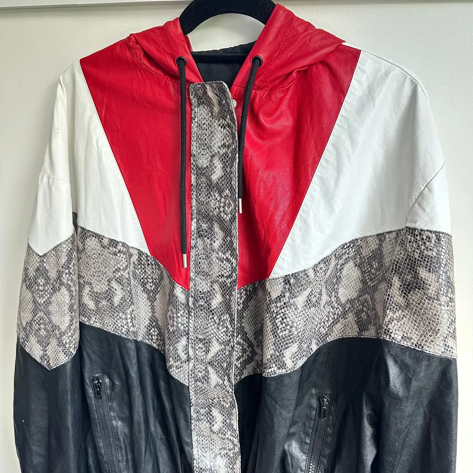 MSGM Faux Leather Sz 10 Large Snake Print Bomber Jacket IT 44 Black Red Designer - Image 3