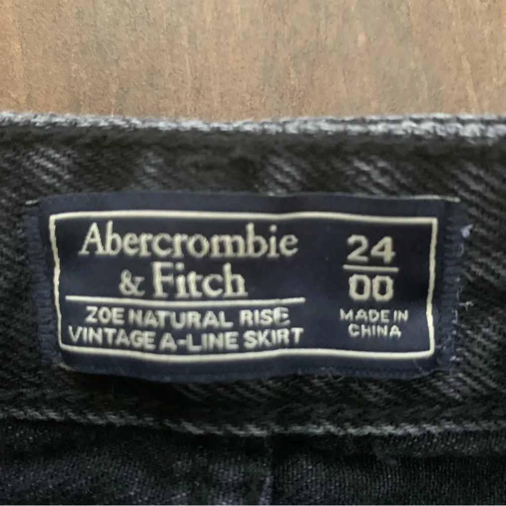 Black Denim Miniskirt Front Zip Abercrombie & Fitch Zoe Natural Rise sz 00 (24) - Image 2