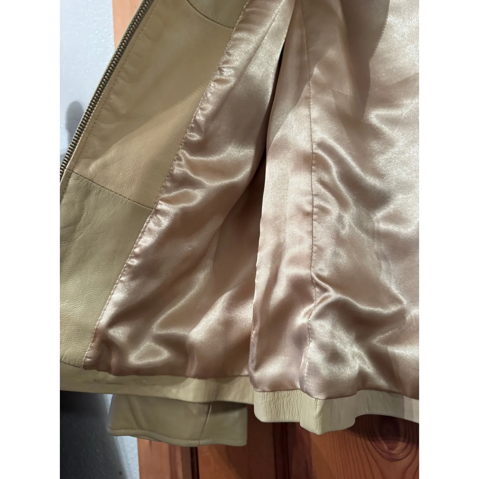 Pamela McCoy Collections Beaded Leather Jacket Tan Mandarin Collar Zip Front XS - Image 11