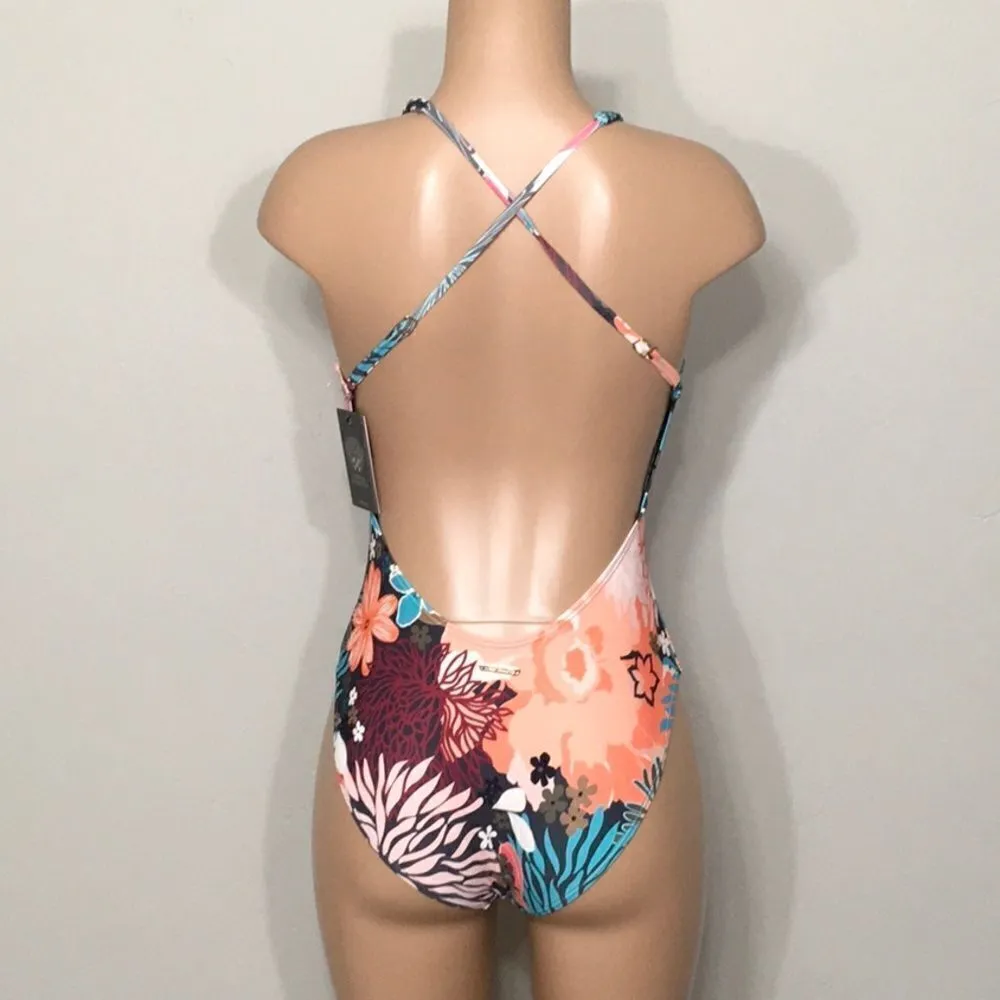 Vince Camuto floral plunge swimsuit. NWT - Image 6