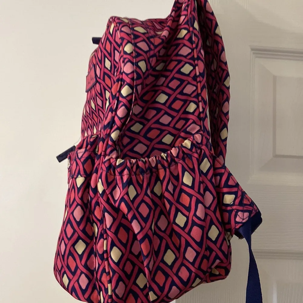 Vera Bradley Backpack very good condition backpack no rips or smell - Image 4