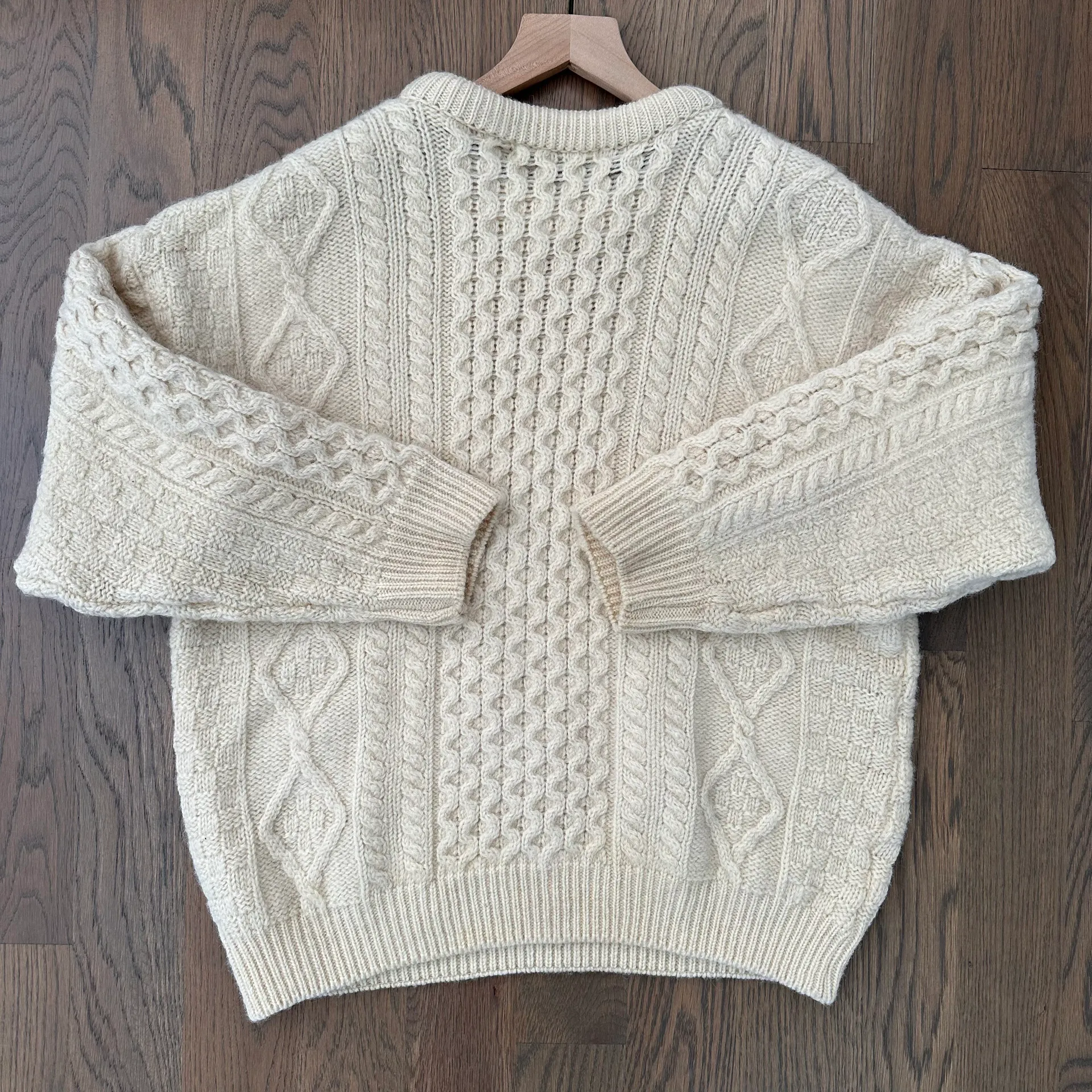 Vintage Celtic Country 100% Wool Irish Cable Knit Crew Neck Sweater Cream Large - Image 8