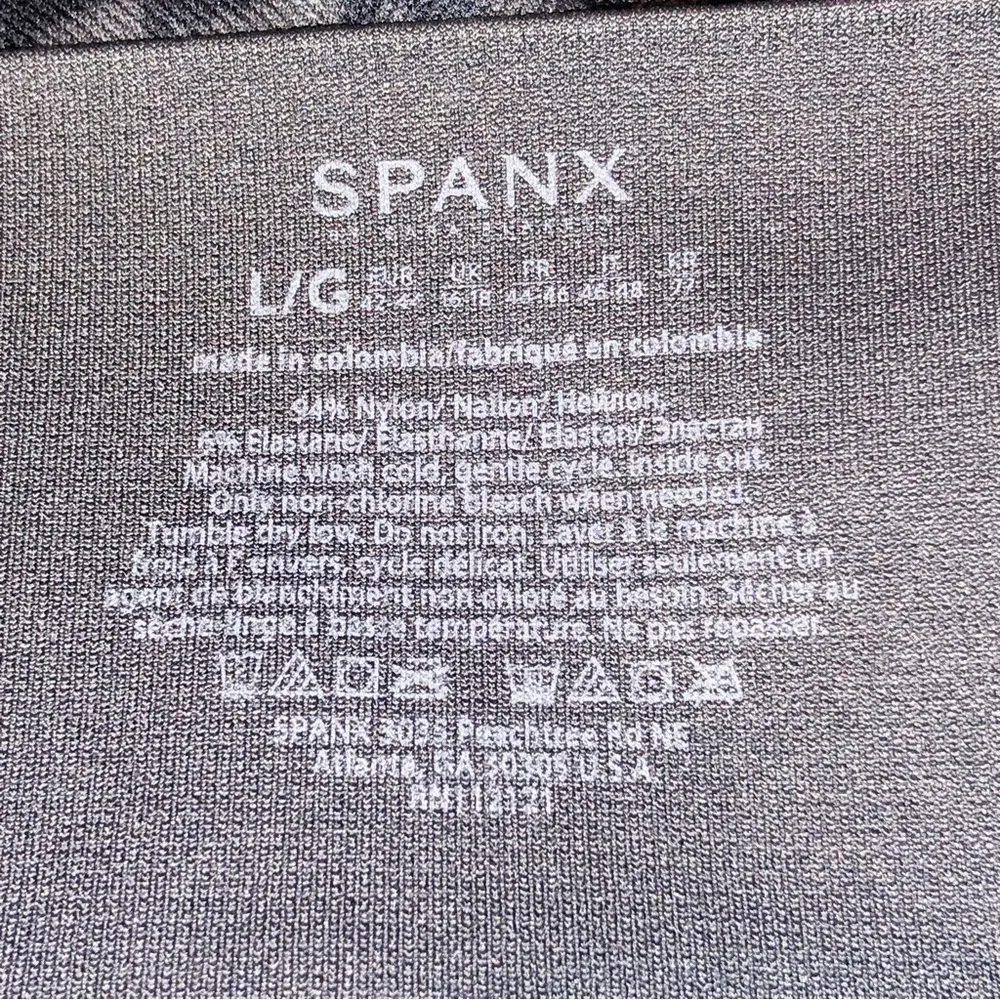 Spanx ‘Look at Me Now’ Seamless Geometric Grey Leggings - Image 2
