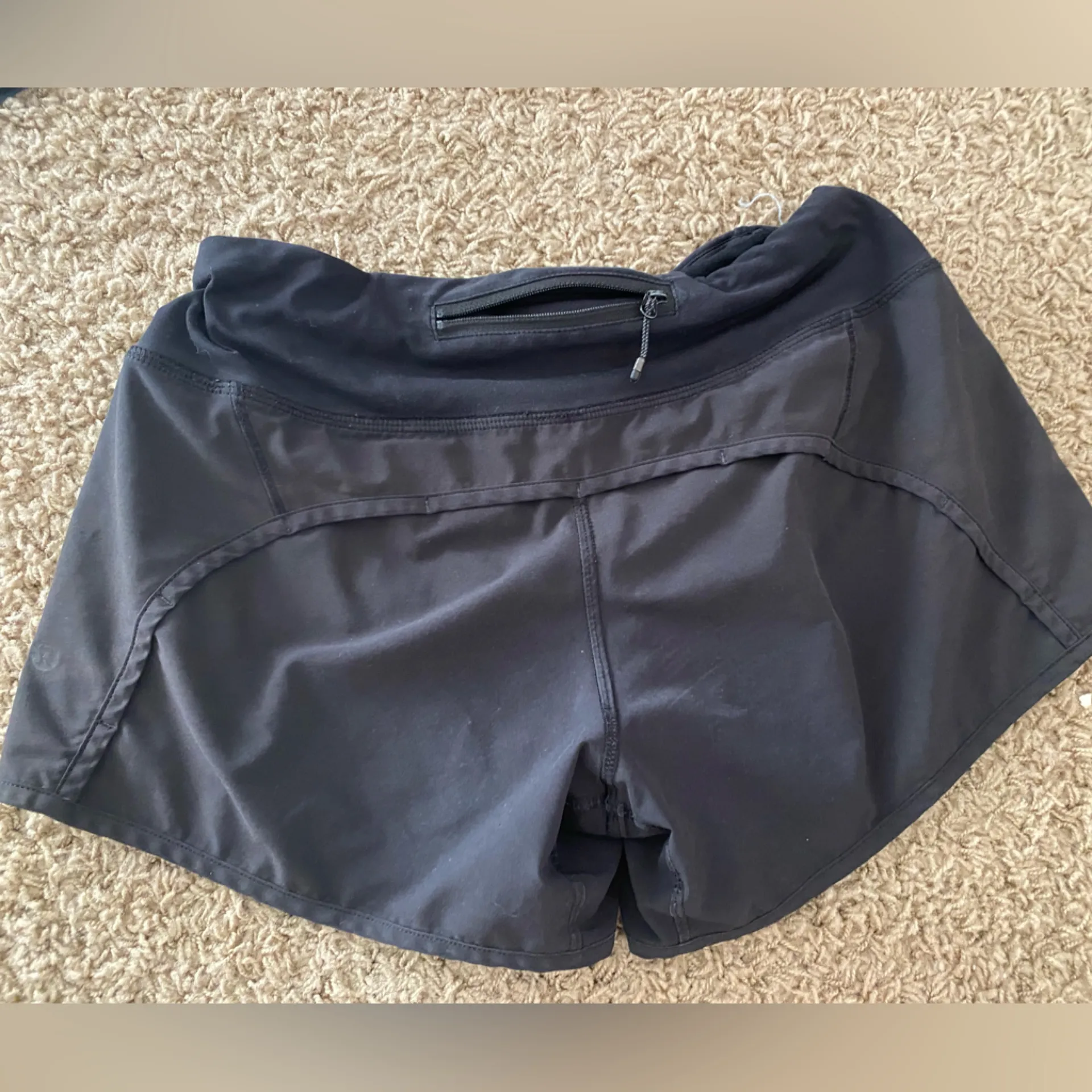 Lulu shorts Size 4 - Image 3