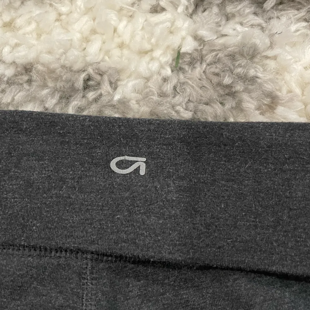 Gap Fit Charcoal Gray Foldover Side Ruched Crop Leggings XL - Image 99