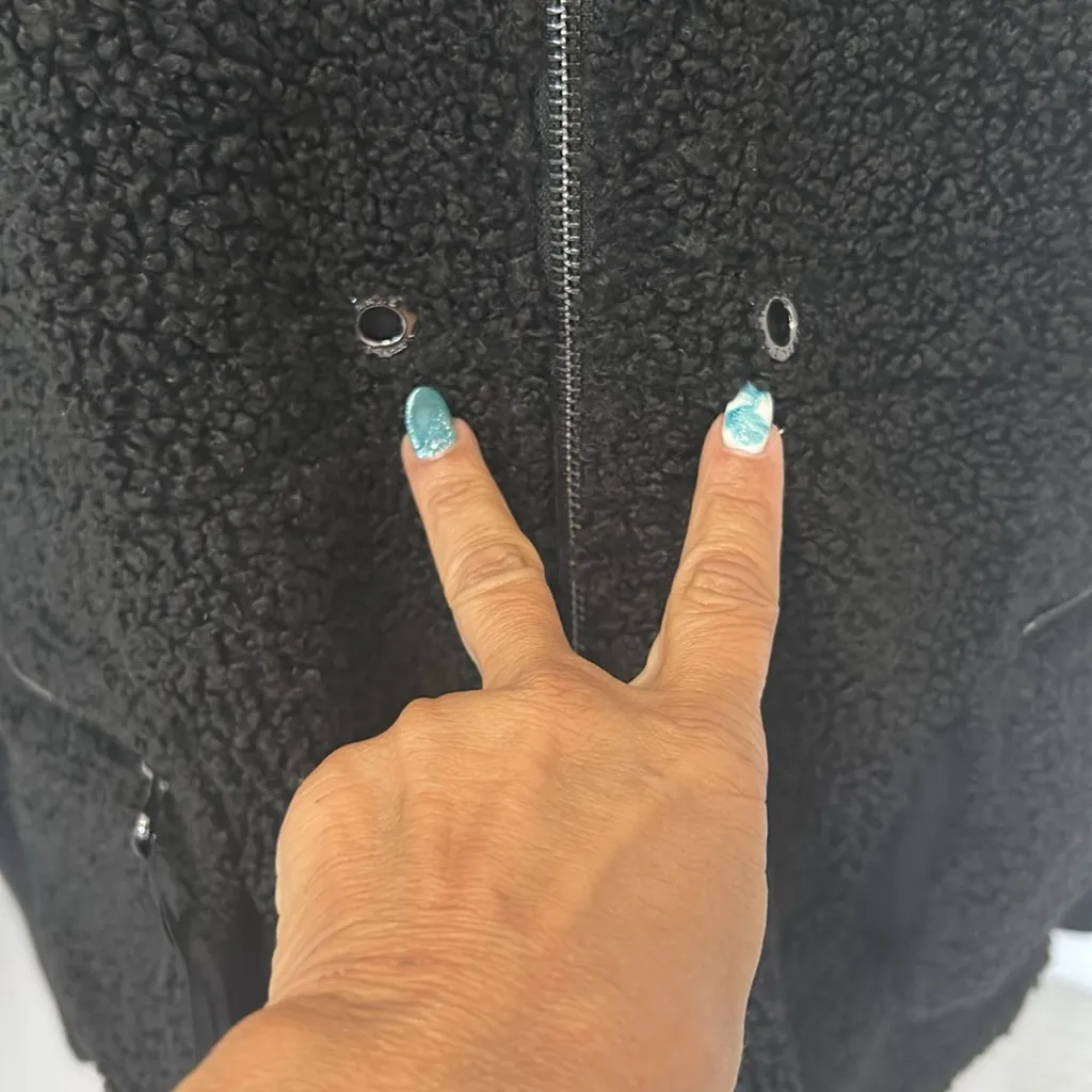 Varley Westwood Teddy Jacket Black - Image 5