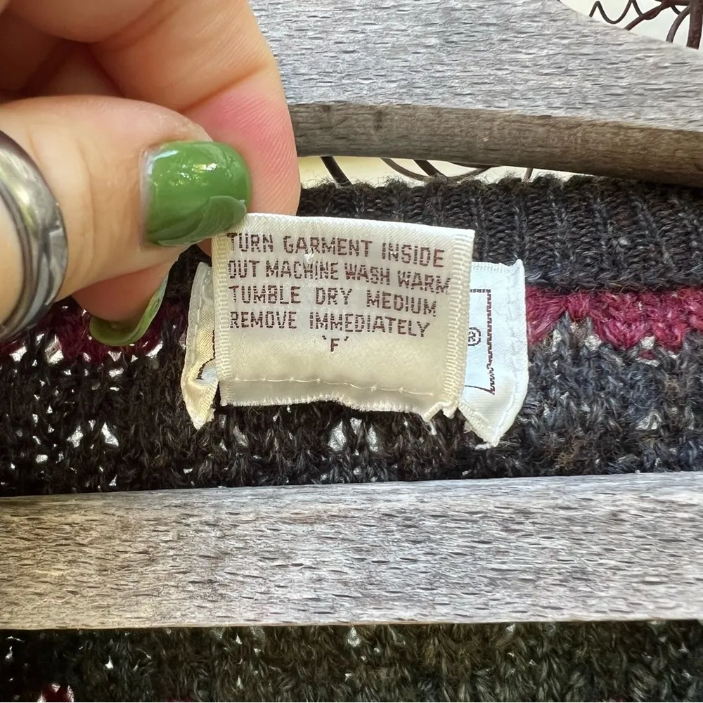 Vintage Campus Textured Knit V Neck Stripe Sweater Dark Maroon Navy Green LARGE - Image 3