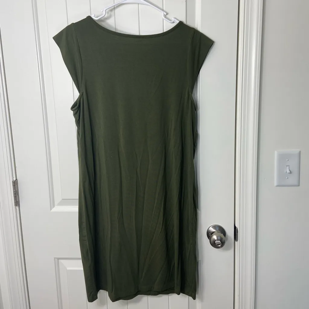 EUC Apt. 9 women’s dark green jeweled cap sleeve tshirt bodycon stretch dress L‎ - Image 5