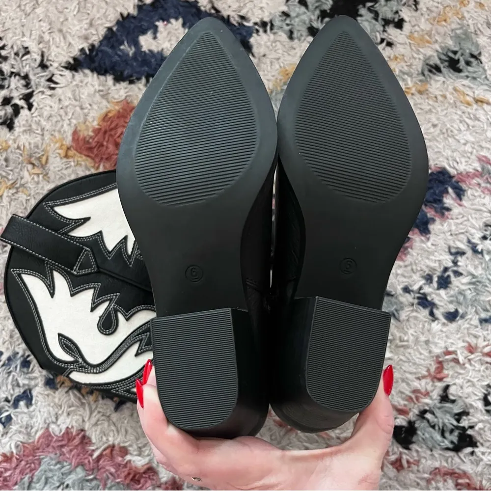 Two-Tone Black & White Cowboy Boots 6 - Image 7
