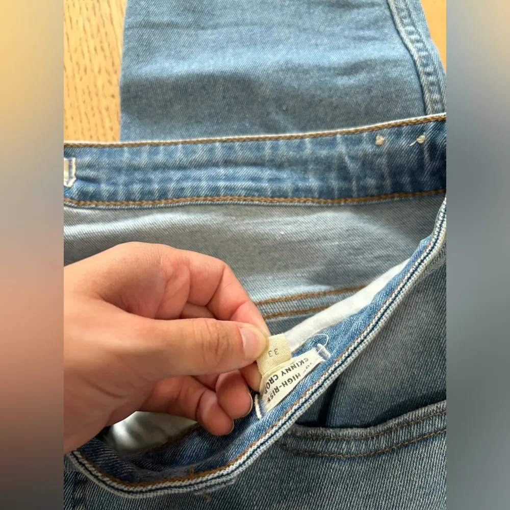 Madewell High Rise Crop Jeans - Image 2