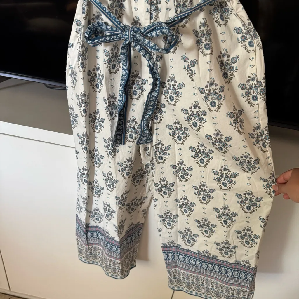 Gal Meets Glam Eden Floral Jumpsuit - Image 8