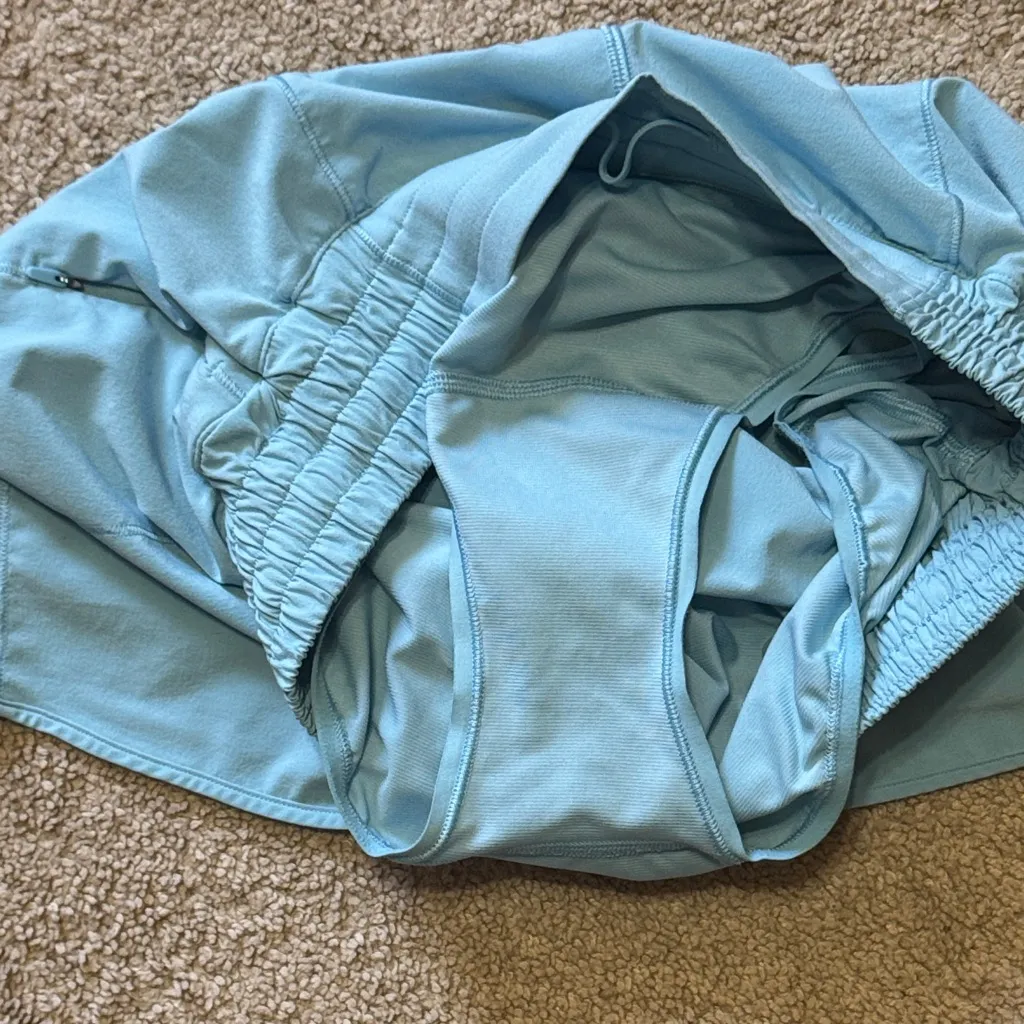 Lululemon Hotty Hot HR 4” Sz6 Blue Chill - Image 4