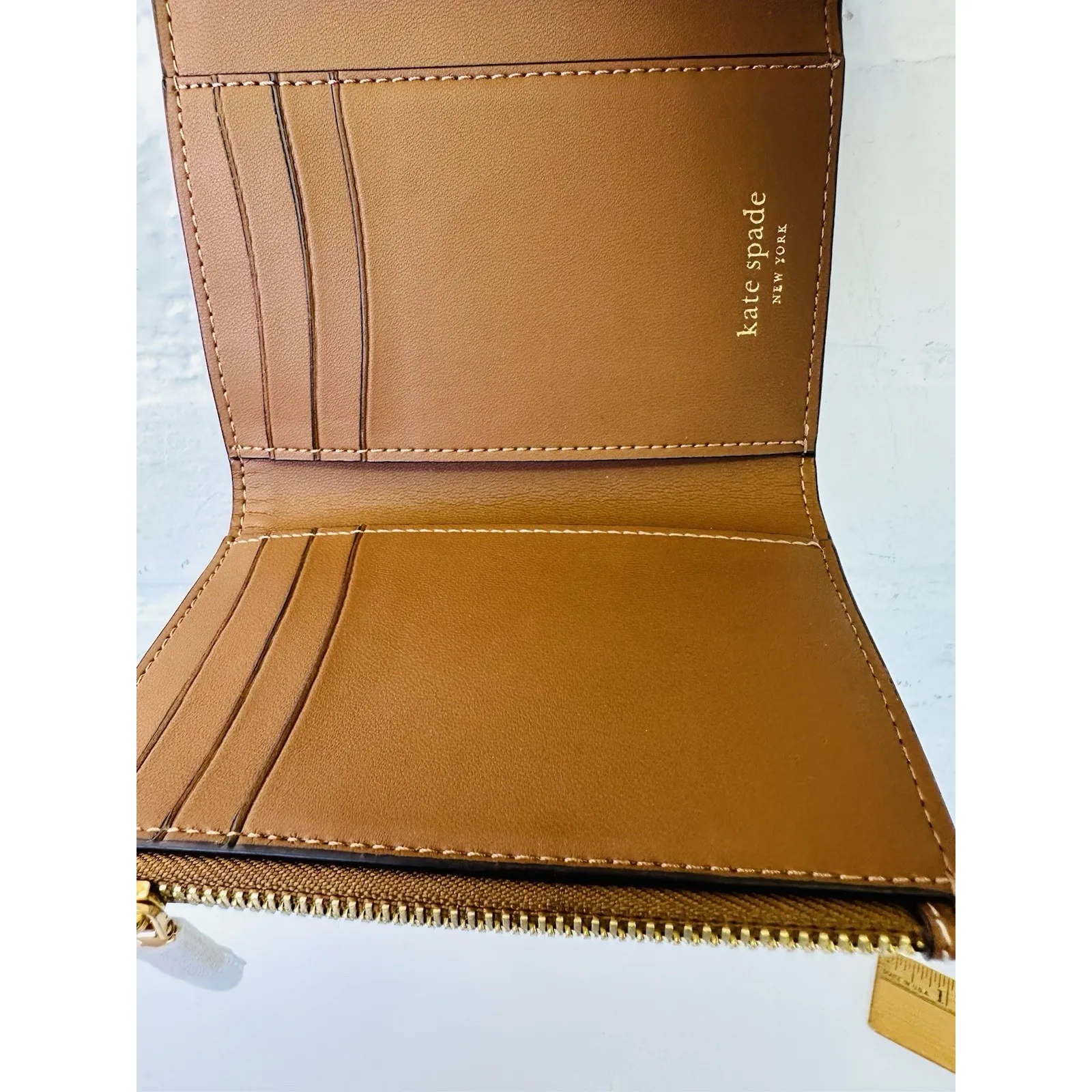 NWT‎ Kate Spade Bifold Flap Wallet All Spice Cake Snap Closure Zip Coin Pouch - Image 10