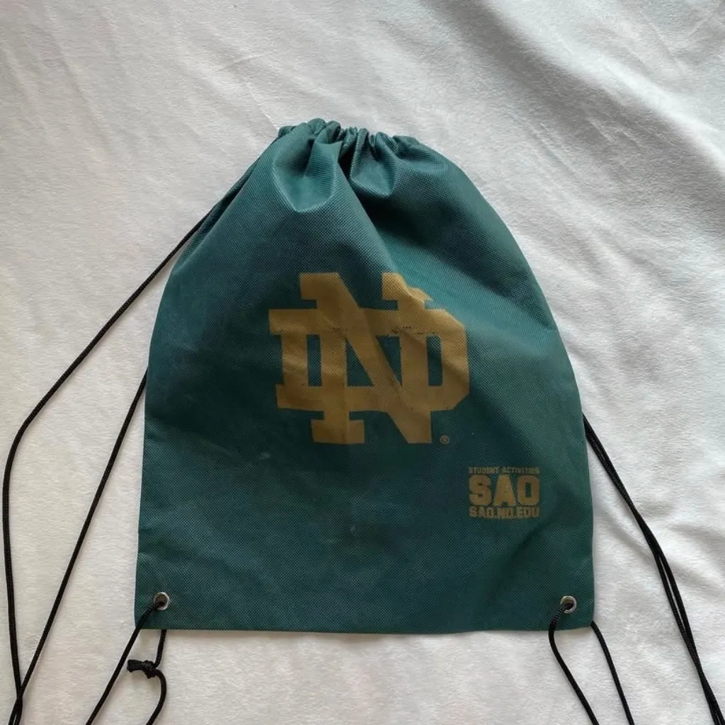 Notre Dame forest green and gold drawstring bag - Image 9
