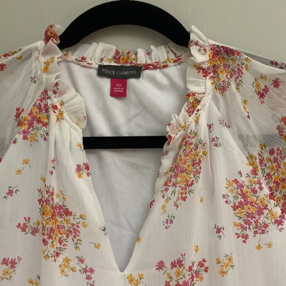 New Vince Camuto boho floral V-neck tiered ruffle mini dress size XS - Image 2