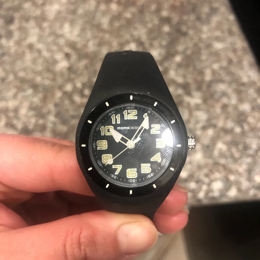 WOMEN’S Momo Design Watch​ water resistant Black - Image 3