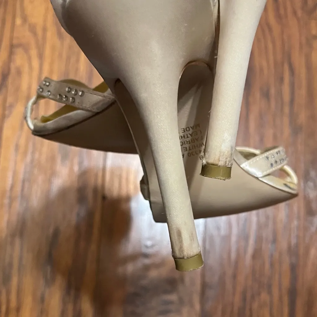Off White Satin Strappy Jeweled Heels Size 7 - Image 10