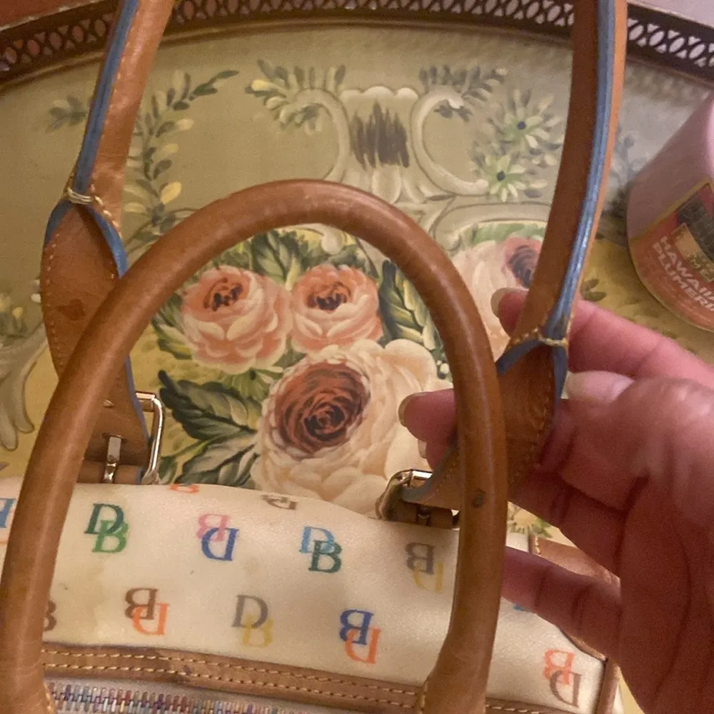 Dooney & Burke mini barrel purse signature leather - Image 5