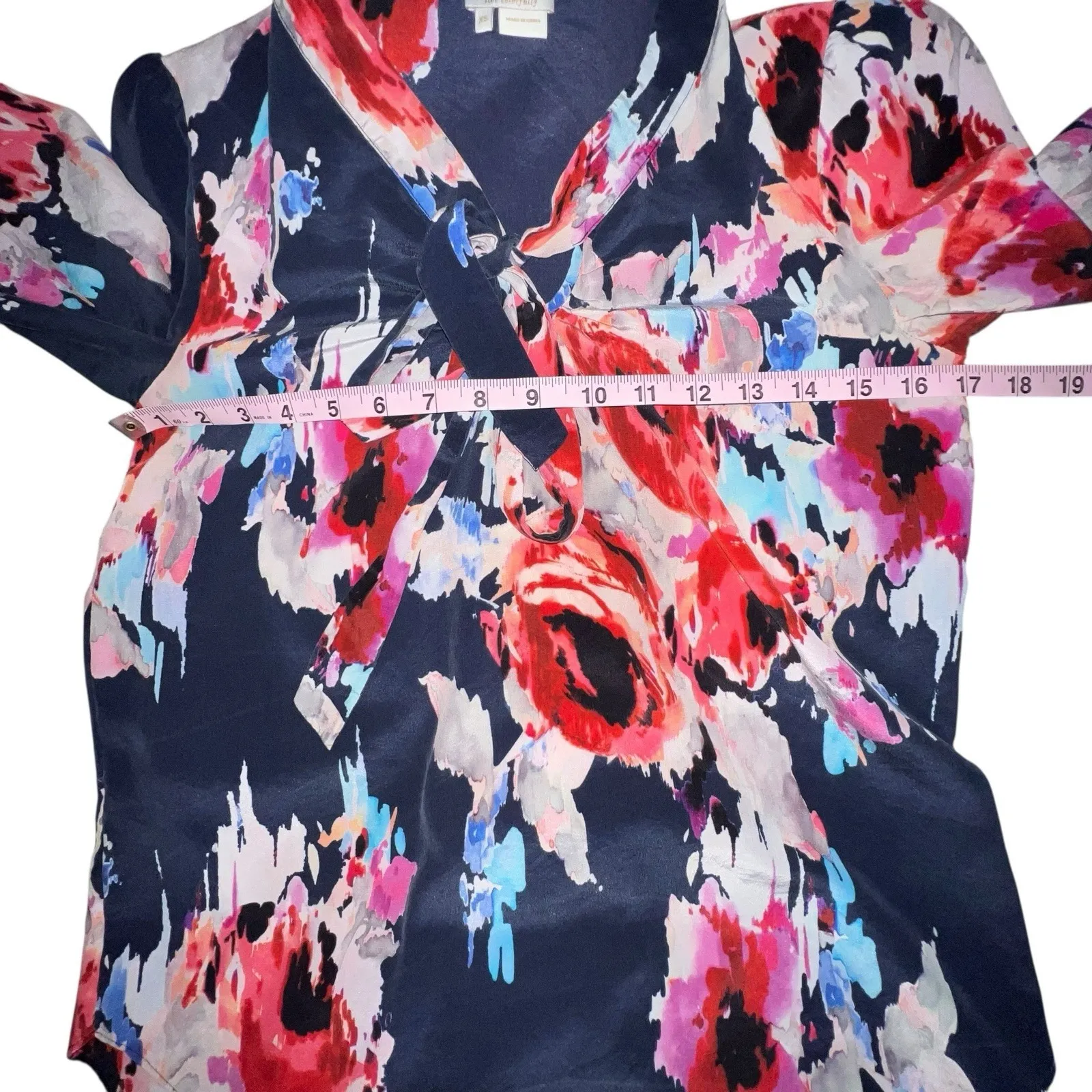 Kate Spade Womens Sz XS 100% Silk Blouse Blue Watercolor Floral Print Tie Neck - Image 6
