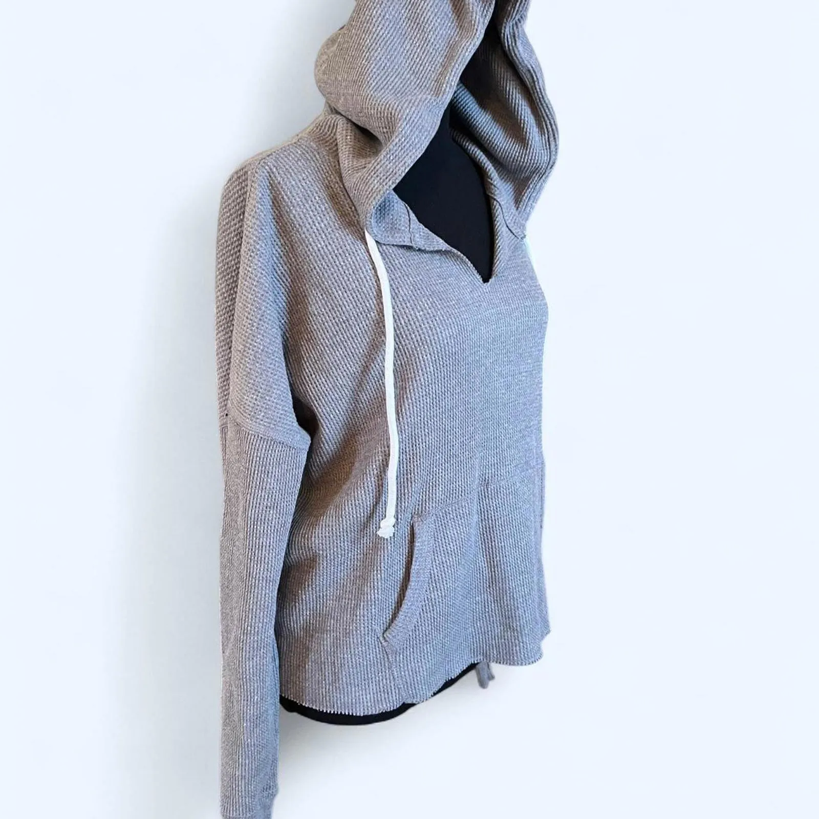 Grey Abercrombie & Fitch vintage hooded waffle knit sweater Size Medium - Image 3