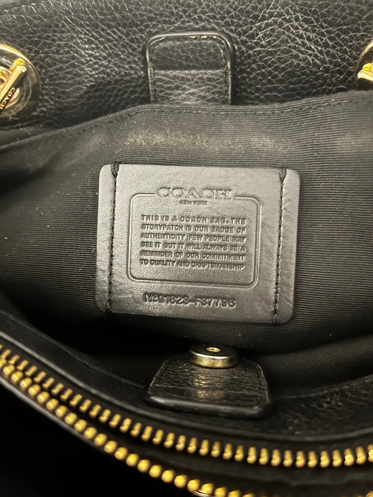 Black Leather Coach Shoulder Bag Gold Hardware - Image 10