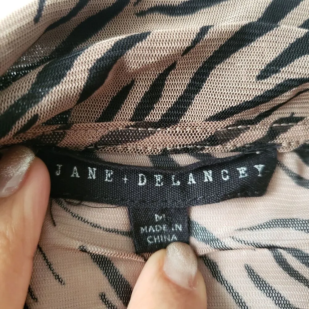 Jane & Delancey Blouse Womens Medium Animal Print Button Up Sheer Shirt - Image 5