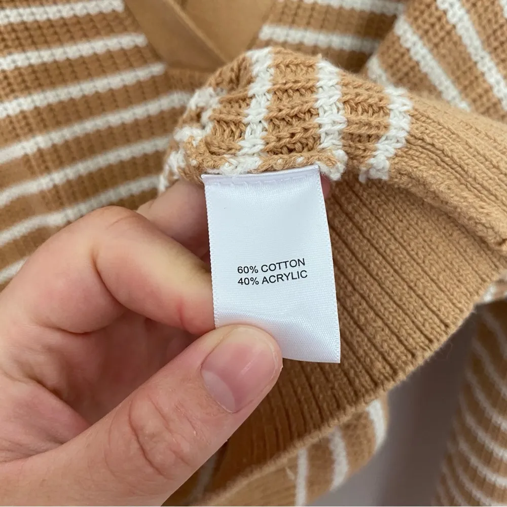 Embossed Striped Tan and White Collared Crop Pullover Sweater Size L - Image 3