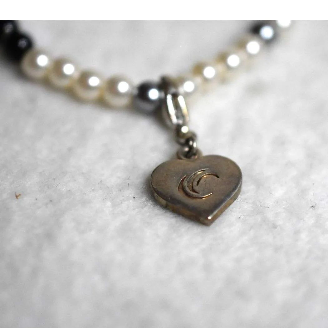 Charmimg Charlie Trendy White/Gray/Black Faux Pearl Stretch Charm Bracelet - Image 2