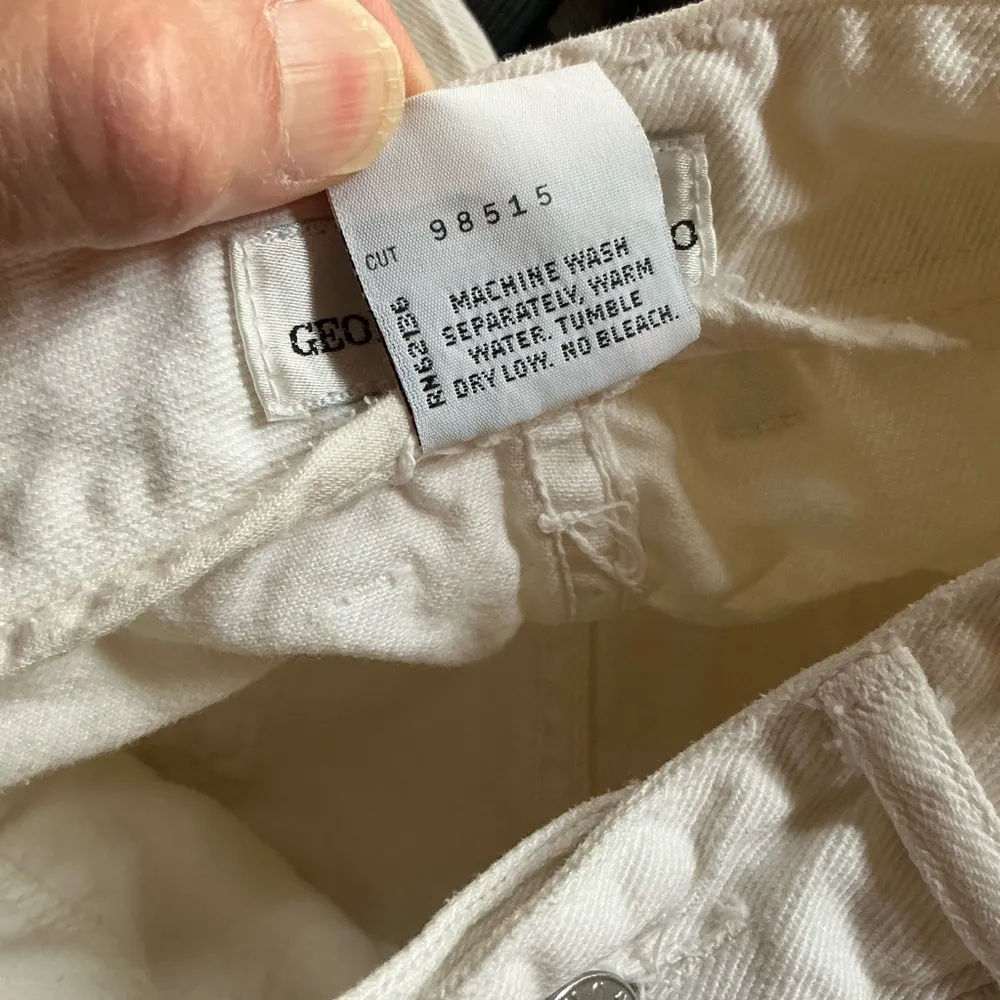 Guess Vtg 80s white high waist  jeans - Image 4