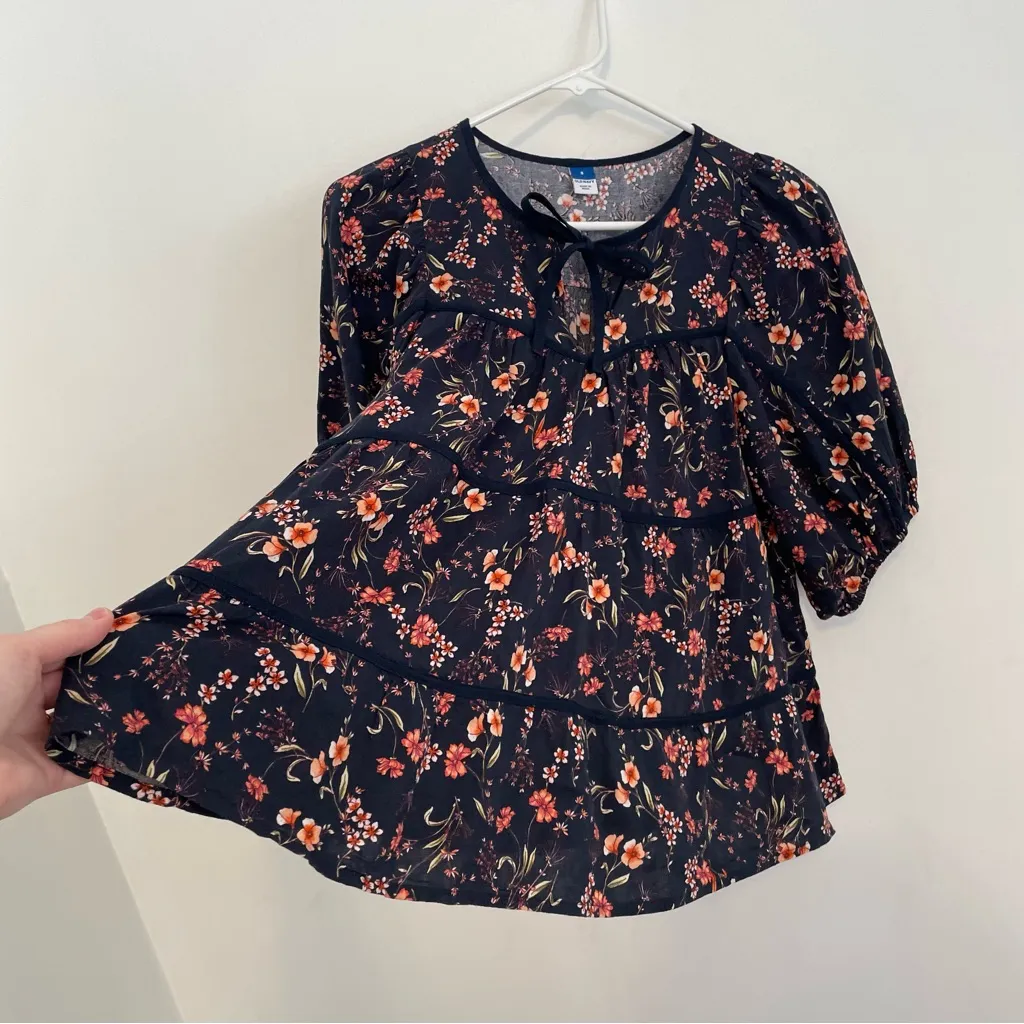 OLD NAVY Puff Sleeve Floral Tiered Swing Blouse Navy Blue Short Sleeve Peasant S - Image 10