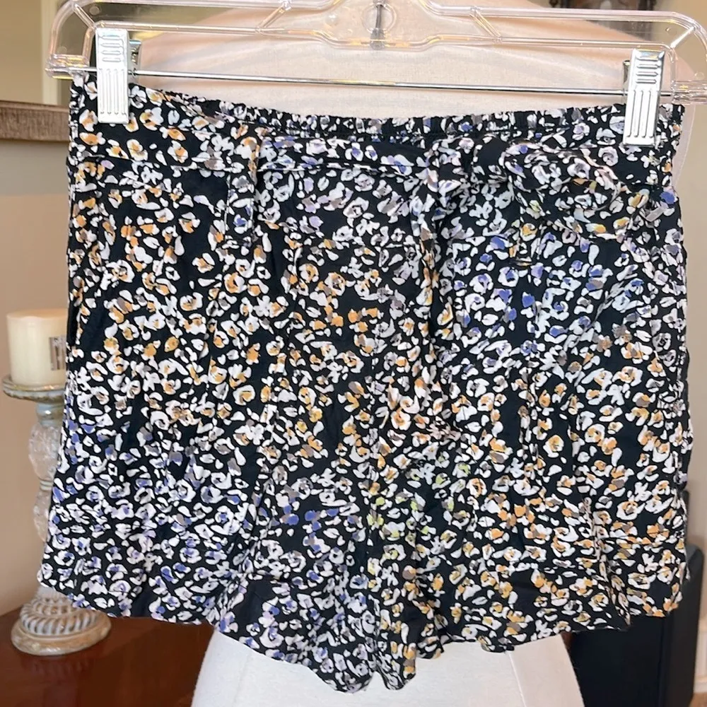 Jessica Simpson Shorts Black Floral Tie Front - Image 11