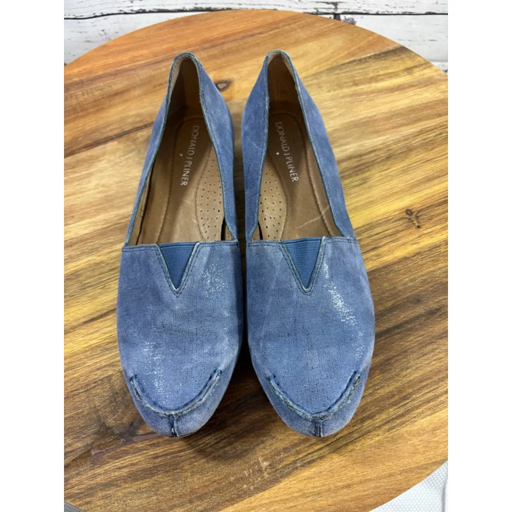 Women's Donald Pliner Blue Silver Shimmer Suede Flats Size 8 - Image 2