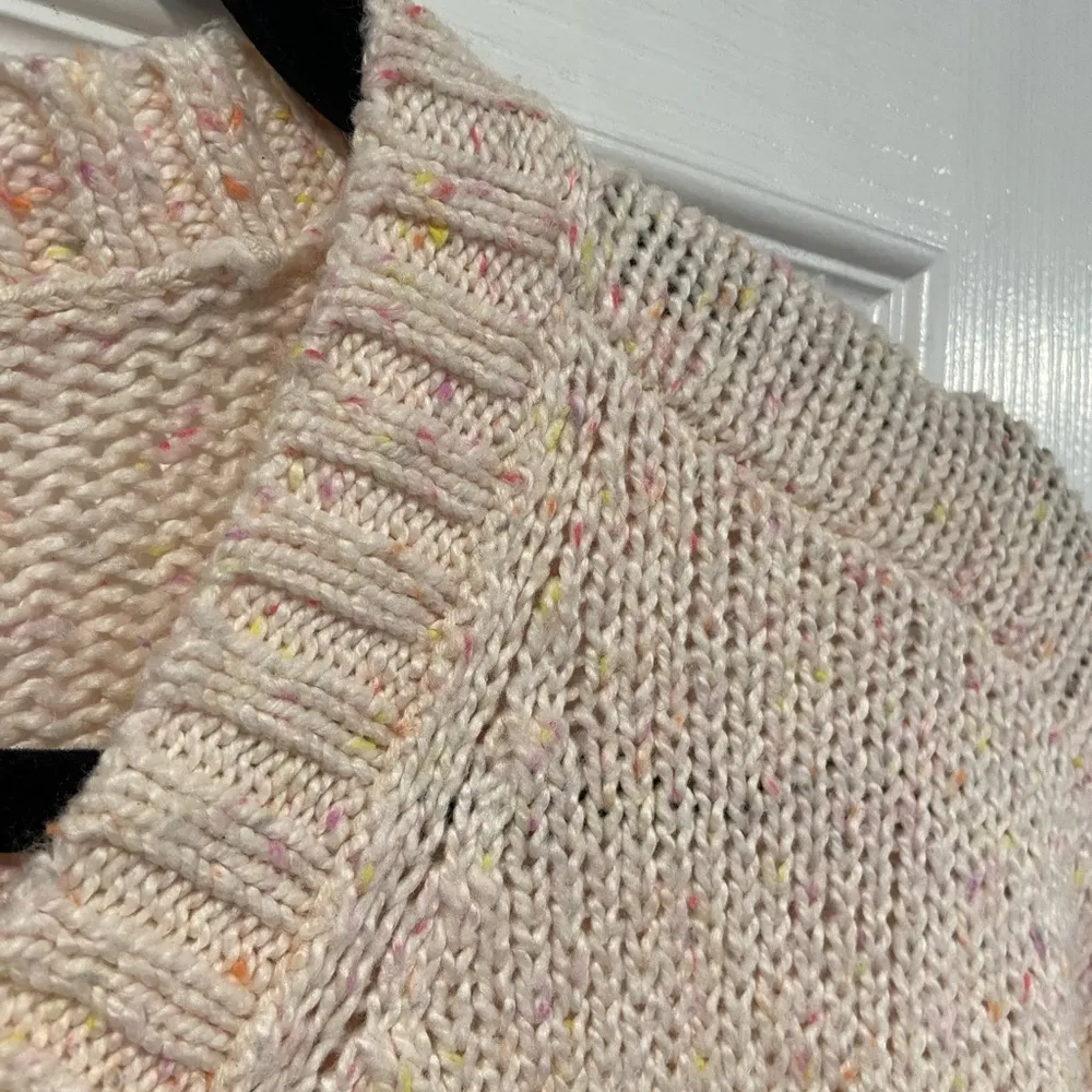 American Eagle Size M Pink Speckled 3/4 Button Pullover Oversized Knit Sweater - Image 3