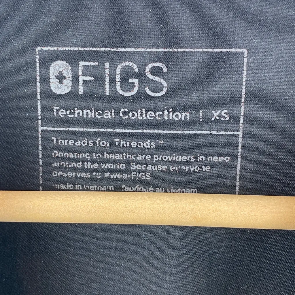 Figs Black Short Sleeve V Neck Medical Scrub Top XS - Image 3