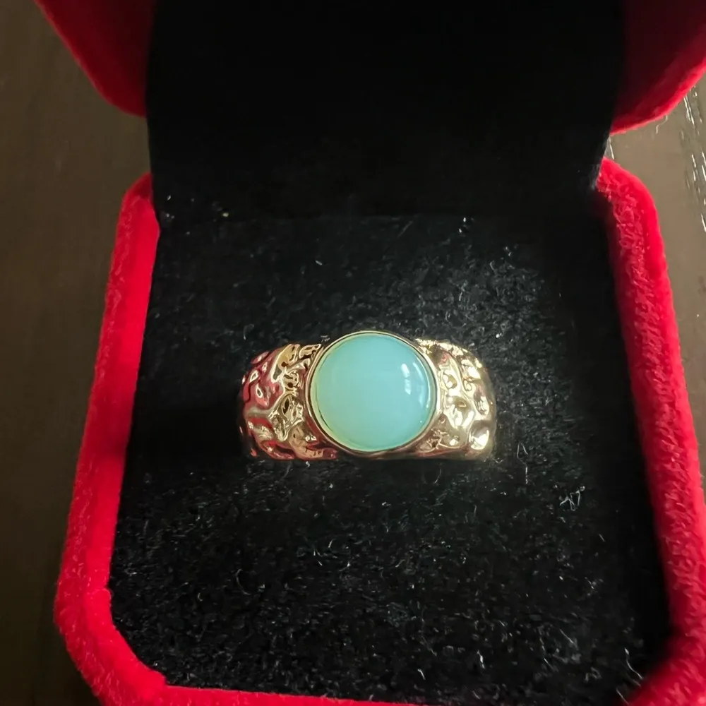 Chunky Gold Statement Ring for Women Gold Crystal Knuckle Ring Size 7 - Image 2