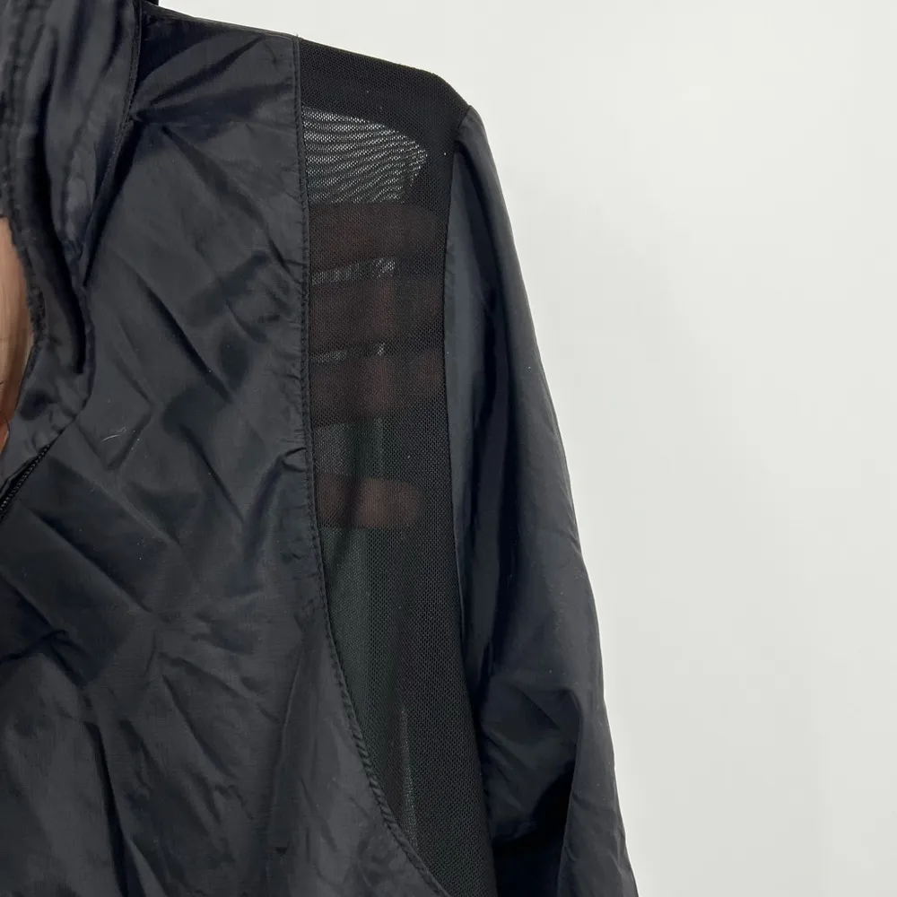 Fabletics Ziva Half Zip Pullover Windbreaker Jacket Black Sz Medium. - Image 5