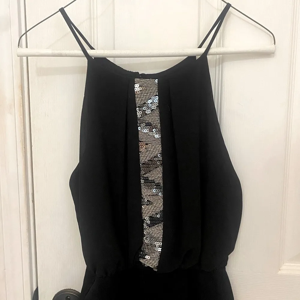 Style Rock Mini Black Dress with Silver Sequins - Image 2