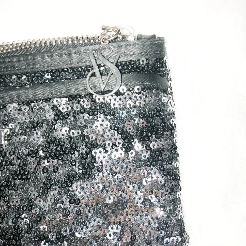 Victoria’s Secret sequin glam clutch/makeup bag - Image 5