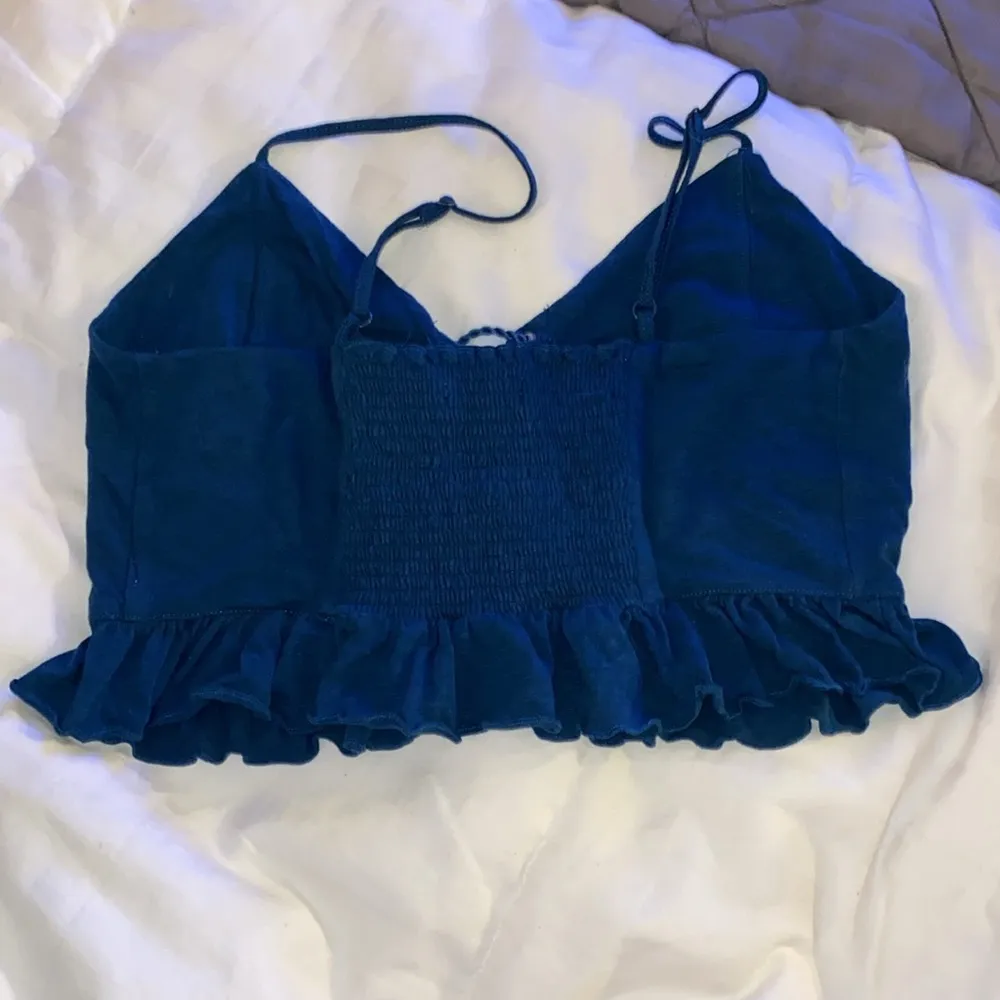 NWOT Super soft trendy crop top - Image 4