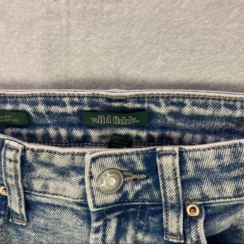 Wild Fable Distressed Acid Wash Denim‎ Highest Rise Mom Jean - Image 4