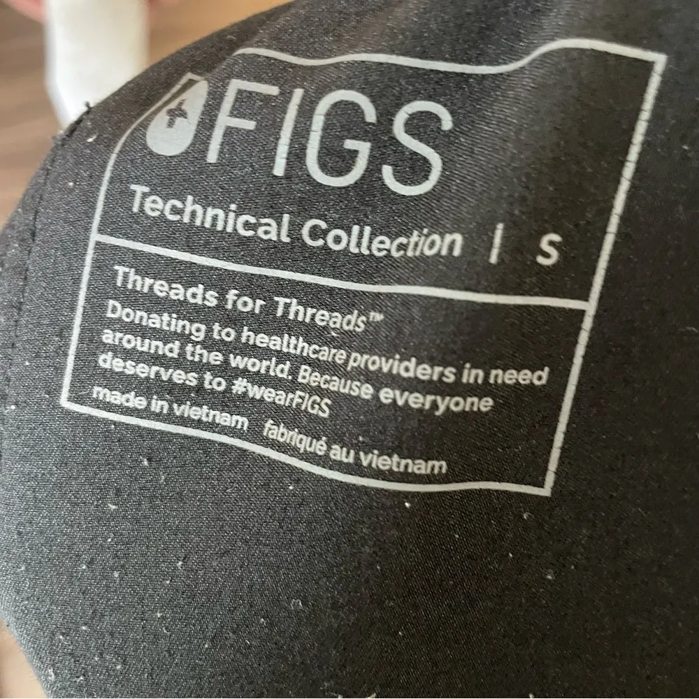 FIGS Zamora Jogger Scrub Pants Black Small - Image 6