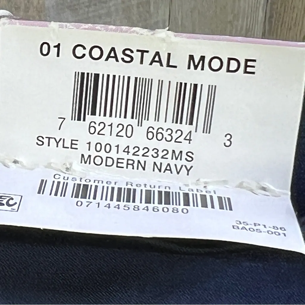 Alfani Size 6 Navy Blue Cropped Trousers with Mock Back Pockets & Zipper Closure - Image 10