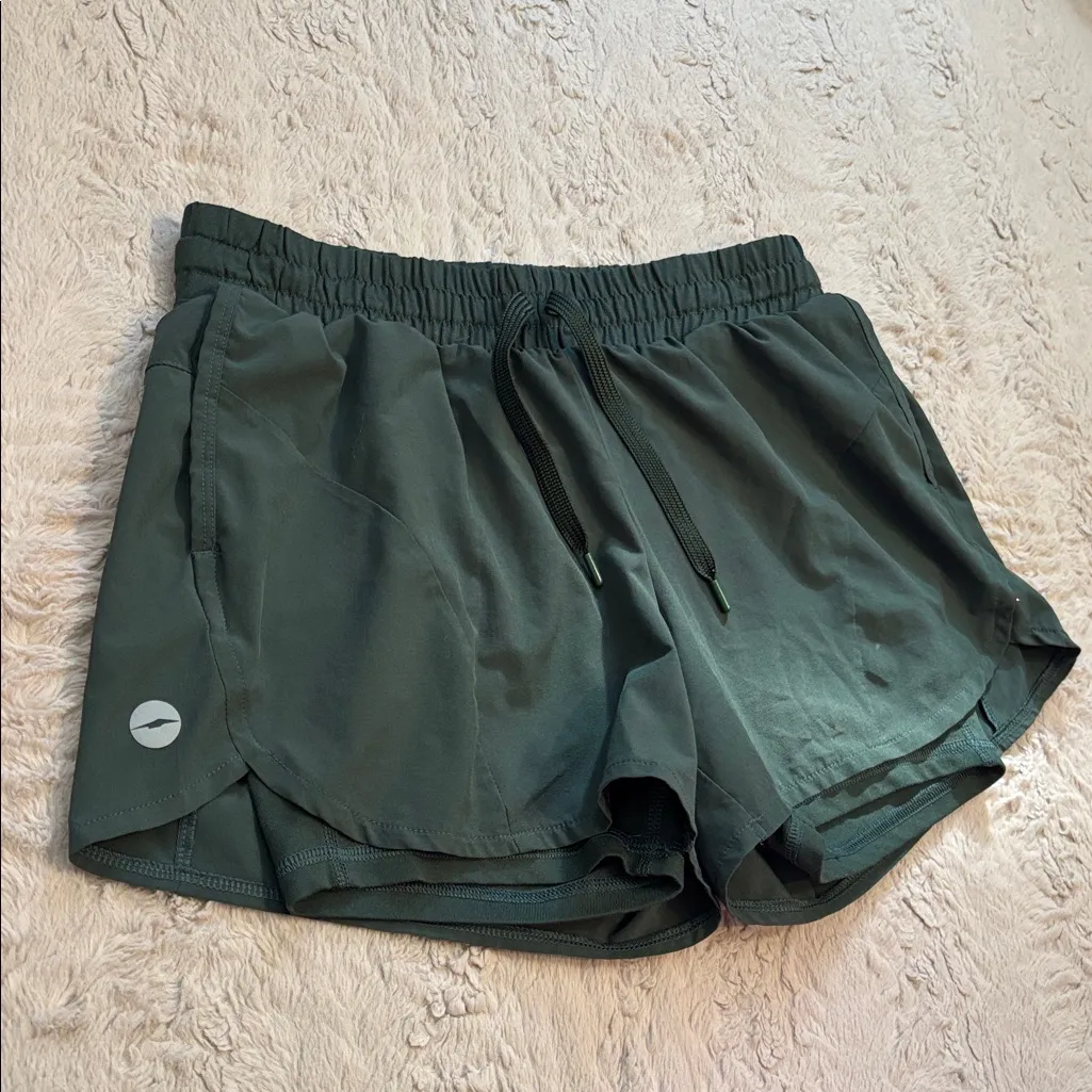 AVIA athletic shorts in size S (4-6) - Image 2