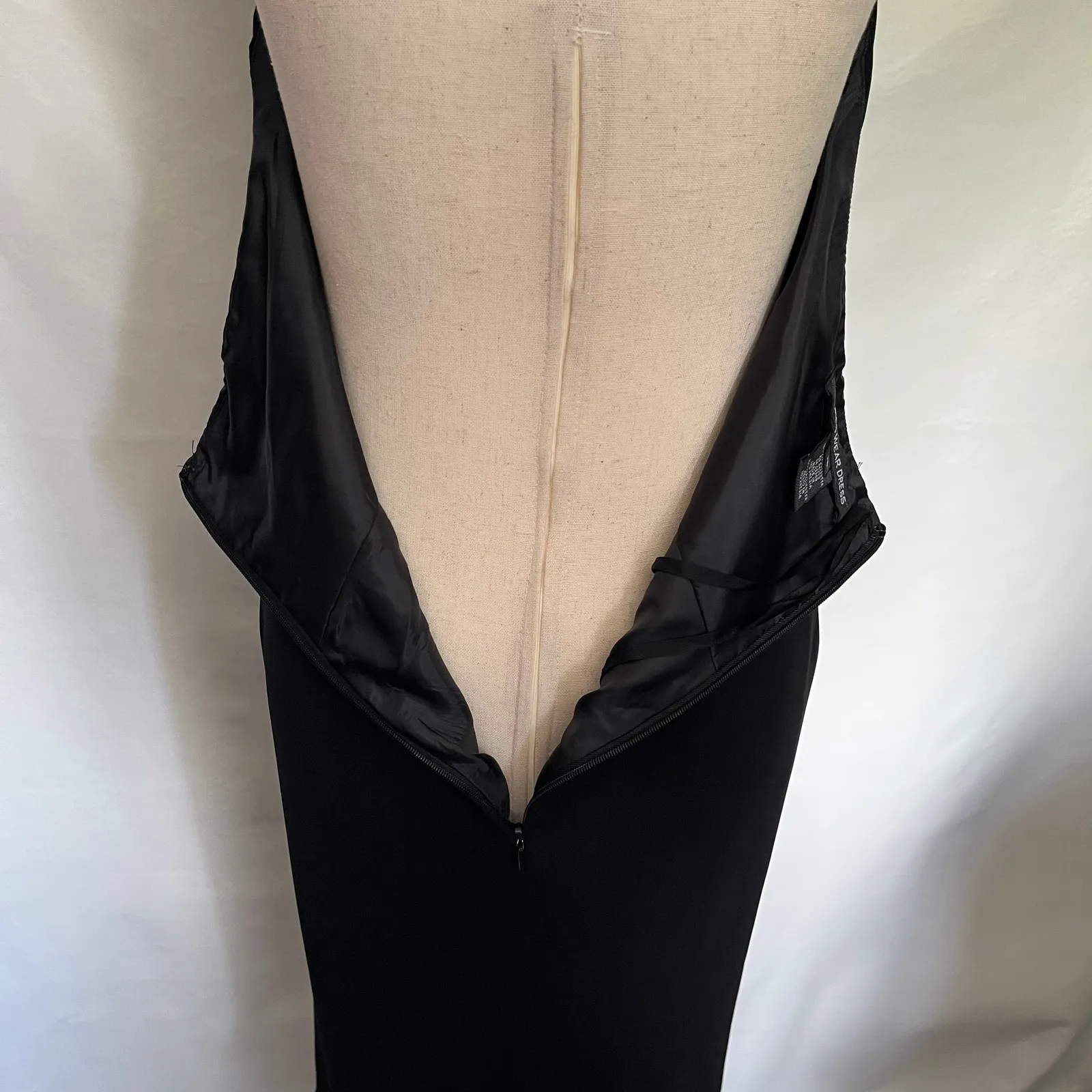 Jones Wear Halter Dress 12 Y2K Sexy NYE Holiday LBD  Satin Waist Deep VNeck Glam - Image 8